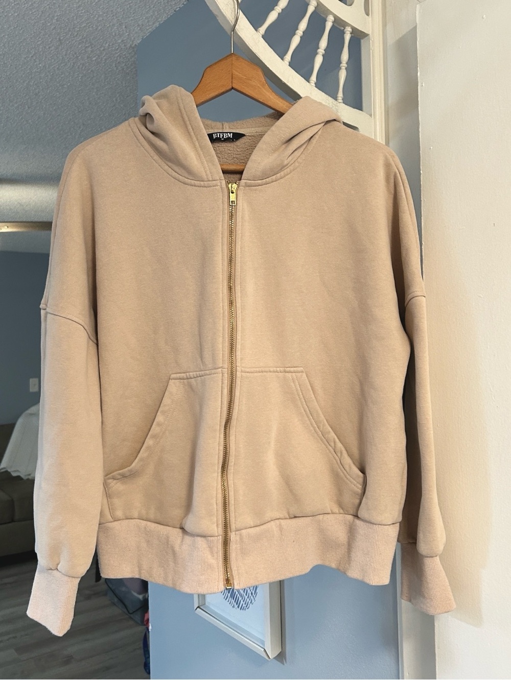 BTFBM Women’s Beige Zip-Up Hooded Sweatshirt Size M Pockets